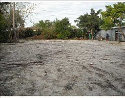 1st image of 5301 NE 10th Ave