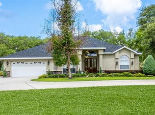 11136 Sage Thrasher Ave, Weeki Wachee, FL 34614