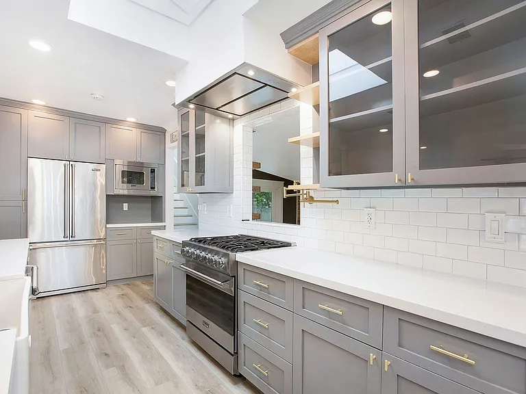 518 E Barkley Ave — Photo 18