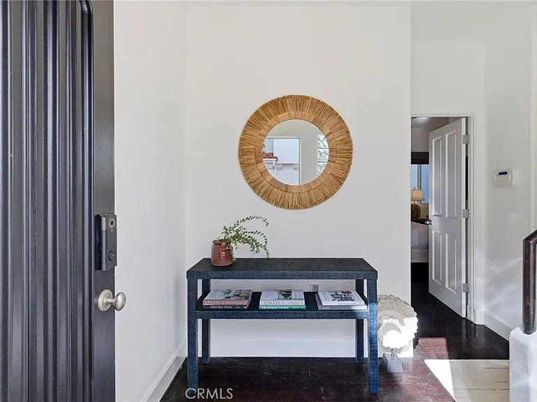 720 Manhattan Beach Blvd — Photo 40