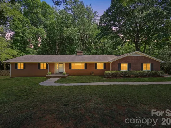 816 Ragin Ln, Rock Hill, SC 29732