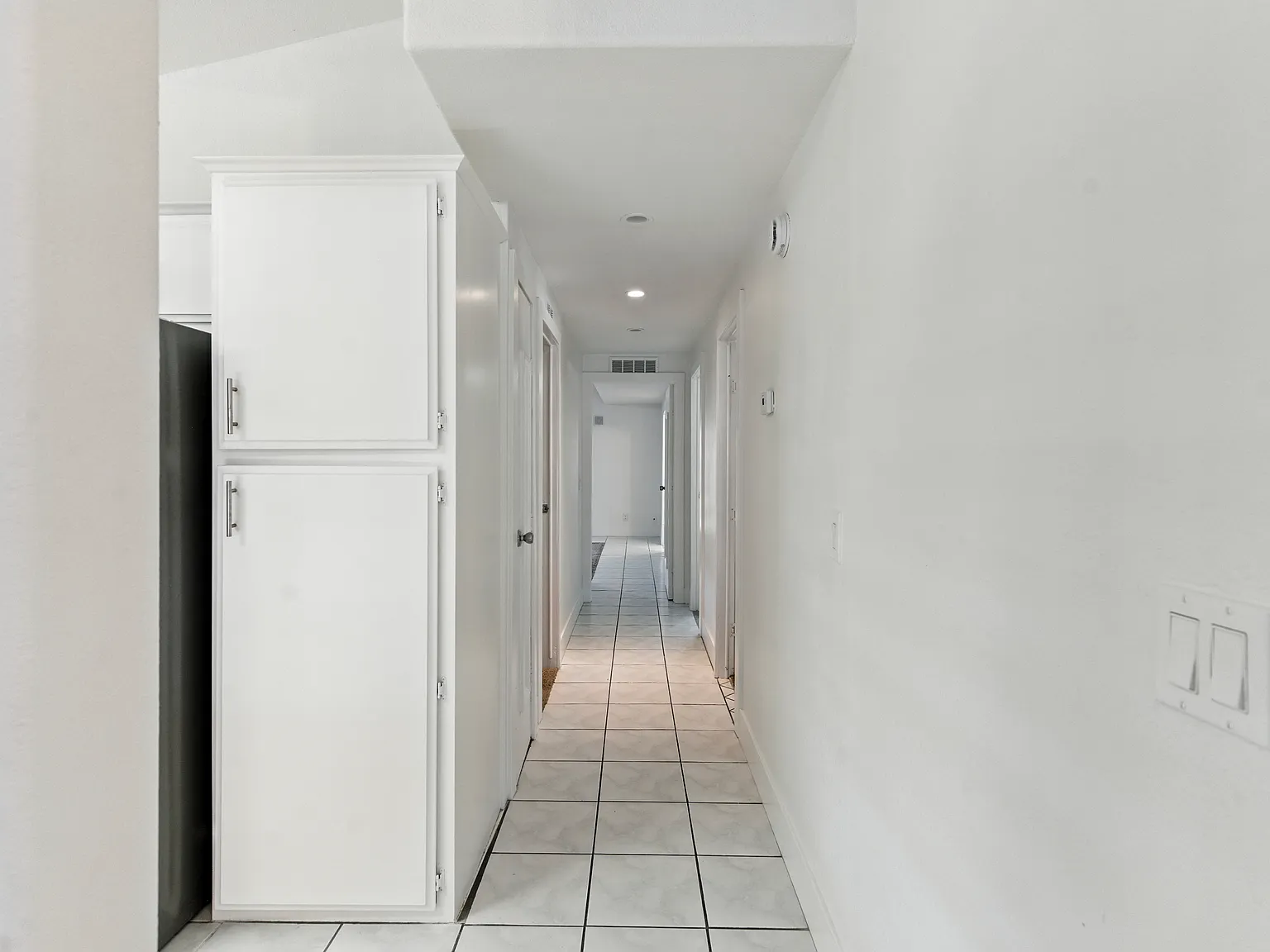 3 bed, 1344 sqft, $1,650 — Photo 2