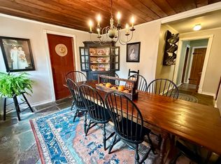 285 Brookfield Rd, Sturbridge, MA 01518