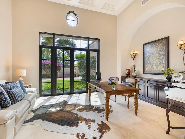 4520 Kahala Ave — Photo 39