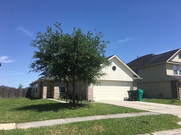 3rd image of 21506 Ornella Cir