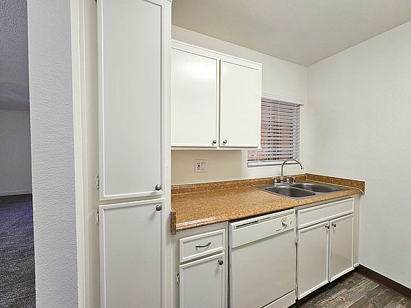 2nd image of 377-479 Vandegrift Blvd #19