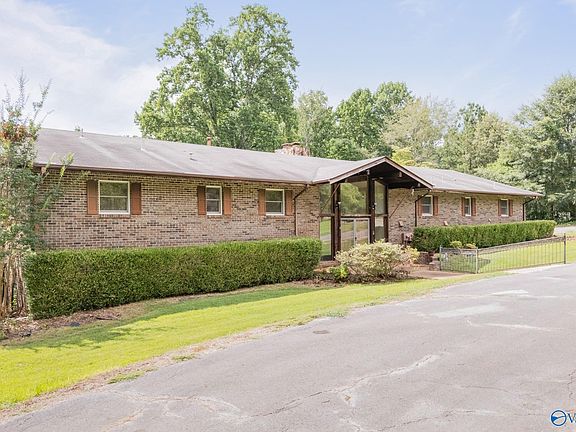 3rd image of 356 Springhill Rd NW