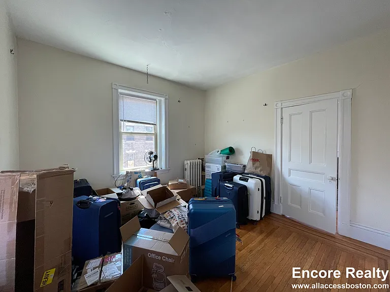 11 Park St #6 — Photo 12
