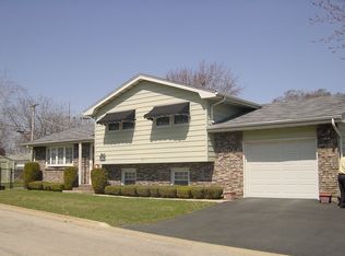 1801 Cora St, Crest Hill, IL 60403