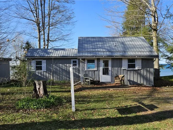 7227 Sprongs Blf, Sodus, NY 14551