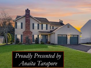 3 Winfield Dr, Manalapan, NJ 07726