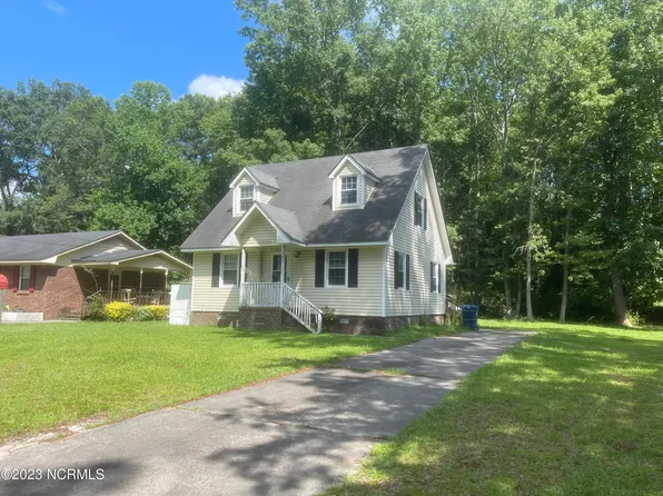 1509 N Respess St, Washington, NC 27889