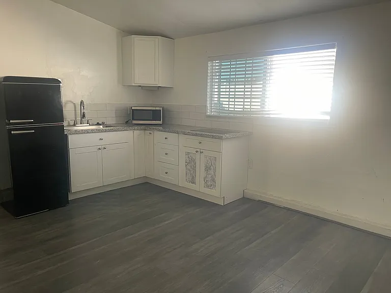 3714 Croton Ave — Photo 4