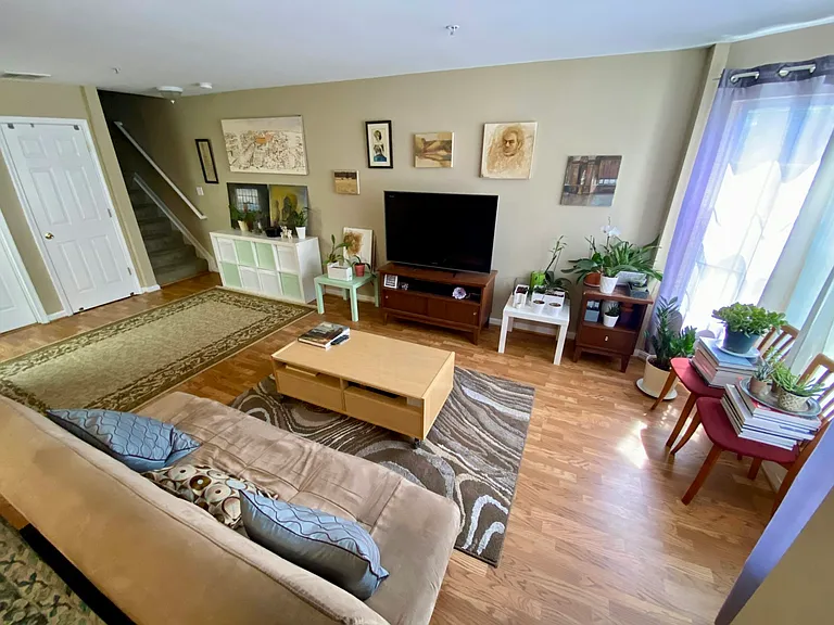 173 Royalty Cir — Photo 10