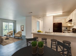 E02-3425 Windmill Dr #E02, Fort Collins, CO 80526