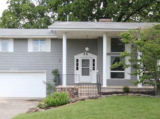 2717 E Stanford St, Springfield, MO 65804