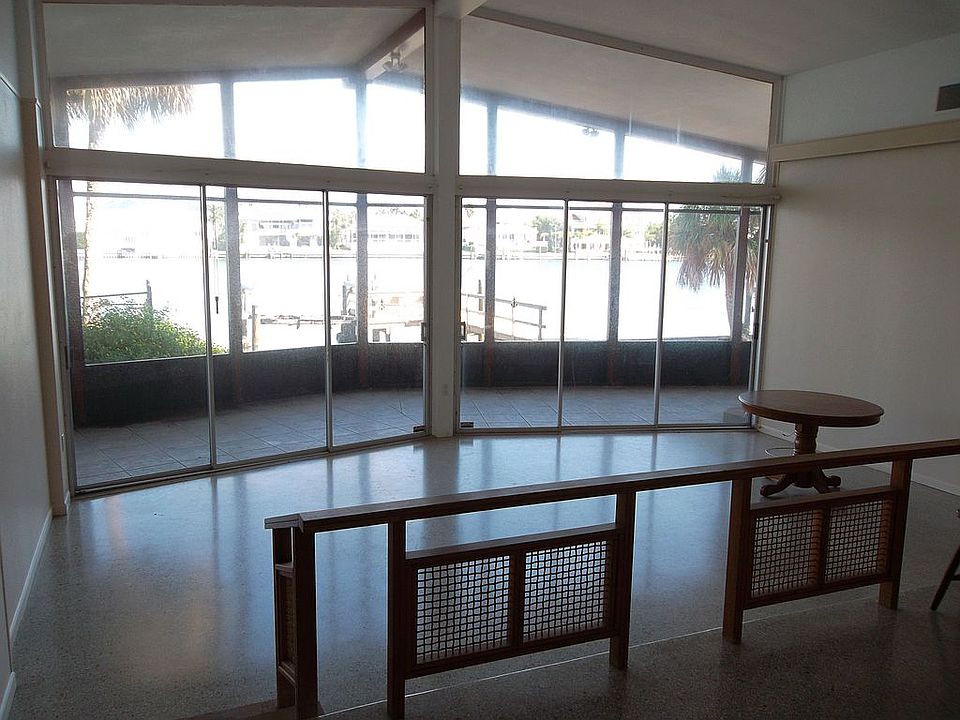 1st image of 2040 Dolphin Blvd S