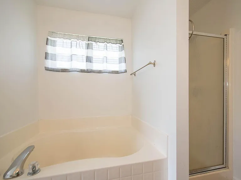 9661 Trail Dr — Photo 18