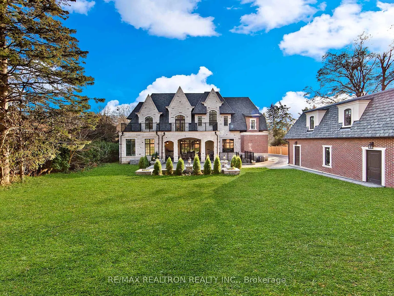 9 bed, $15,000 — Photo 4
