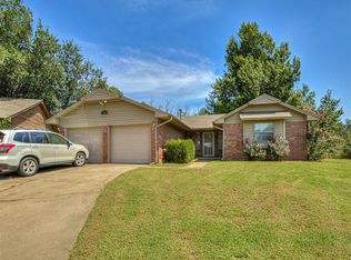 724 Parkhurst Ter, Edmond, OK 73003