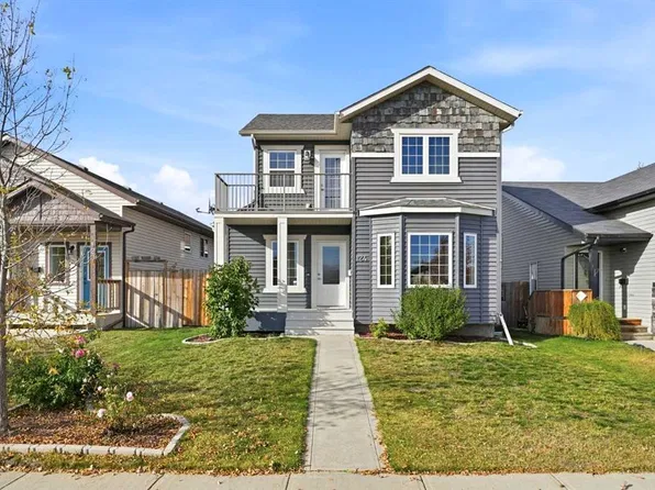 124 E Pioneer Way, Blackfalds, AB T4M 0B7