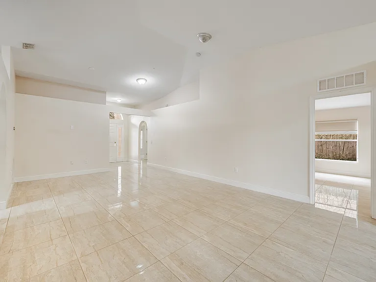 537 Mason Dr — Photo 28