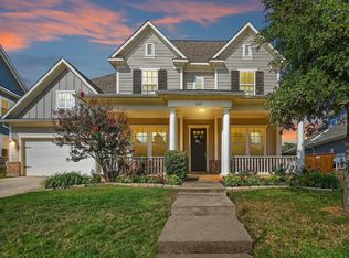 841 Crimson Rd, Lantana, TX 76226