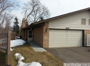 1164 Black Oaks Ln N, Plymouth, MN 55447