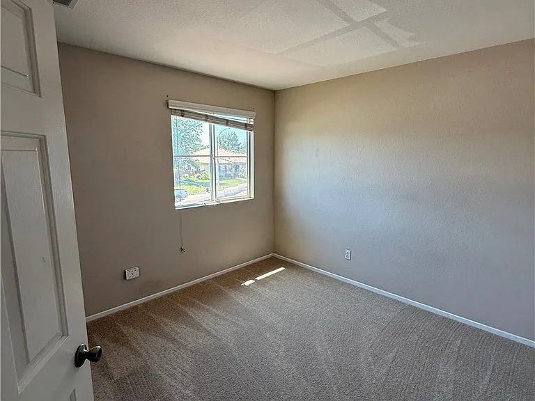 33072 Gypsum St — Photo 10