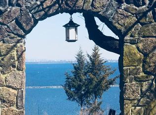 2 Lawrie Rd, Atlantic Highlands, NJ 07716