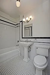 Rented by Barkoff Residential 