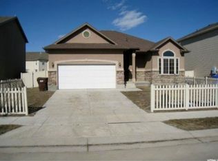2163 E Frontier St, Eagle Mountain, UT 84005