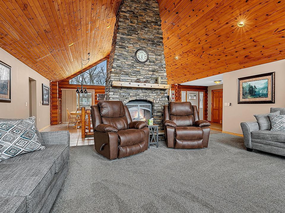1st image of 20368 Edgehill Cir