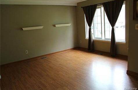 5th image of 4233 Marywood Dr