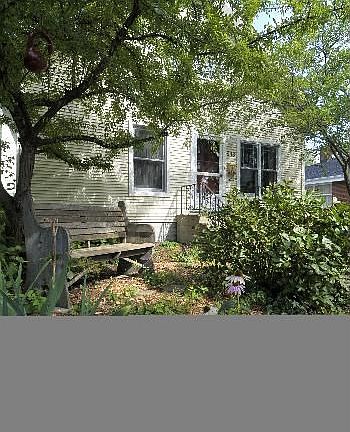 2nd image of 933 N Walnut Ave