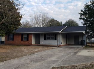 5945 Richfield Ave, Hope Mills, NC 28348