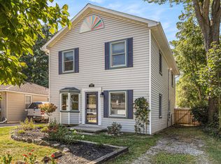 8537 2nd St, Pinckney, MI 48169