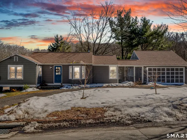 932 Litchfield Turnpike, Bethany, CT 06524