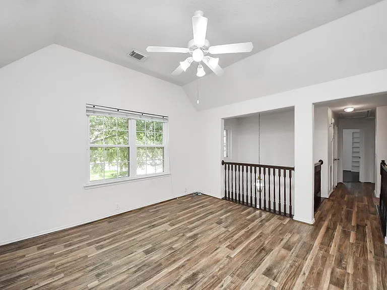 20510 Pioneer Bend Ct — Photo 30