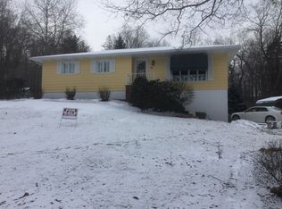14 Firemans Ln, Forest City, PA 18421