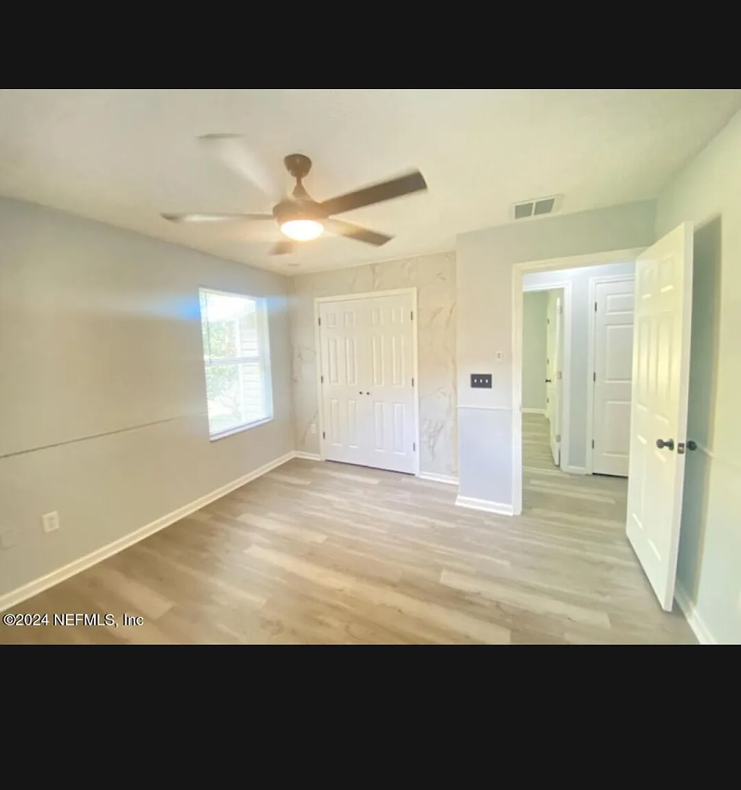 5 bed, 1486 sqft, $2,500 — Photo 4