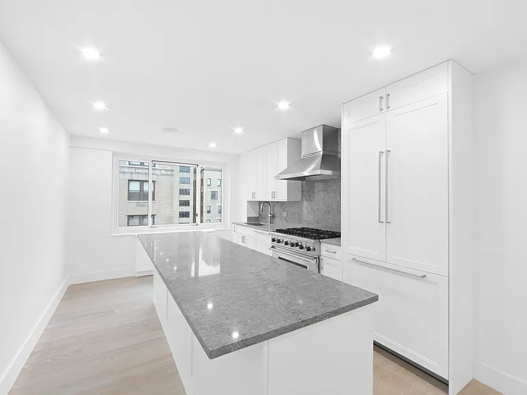 920 Park Ave #12B — Photo 5