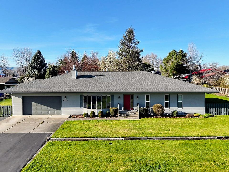 1st image of 1021 Grelle Ave