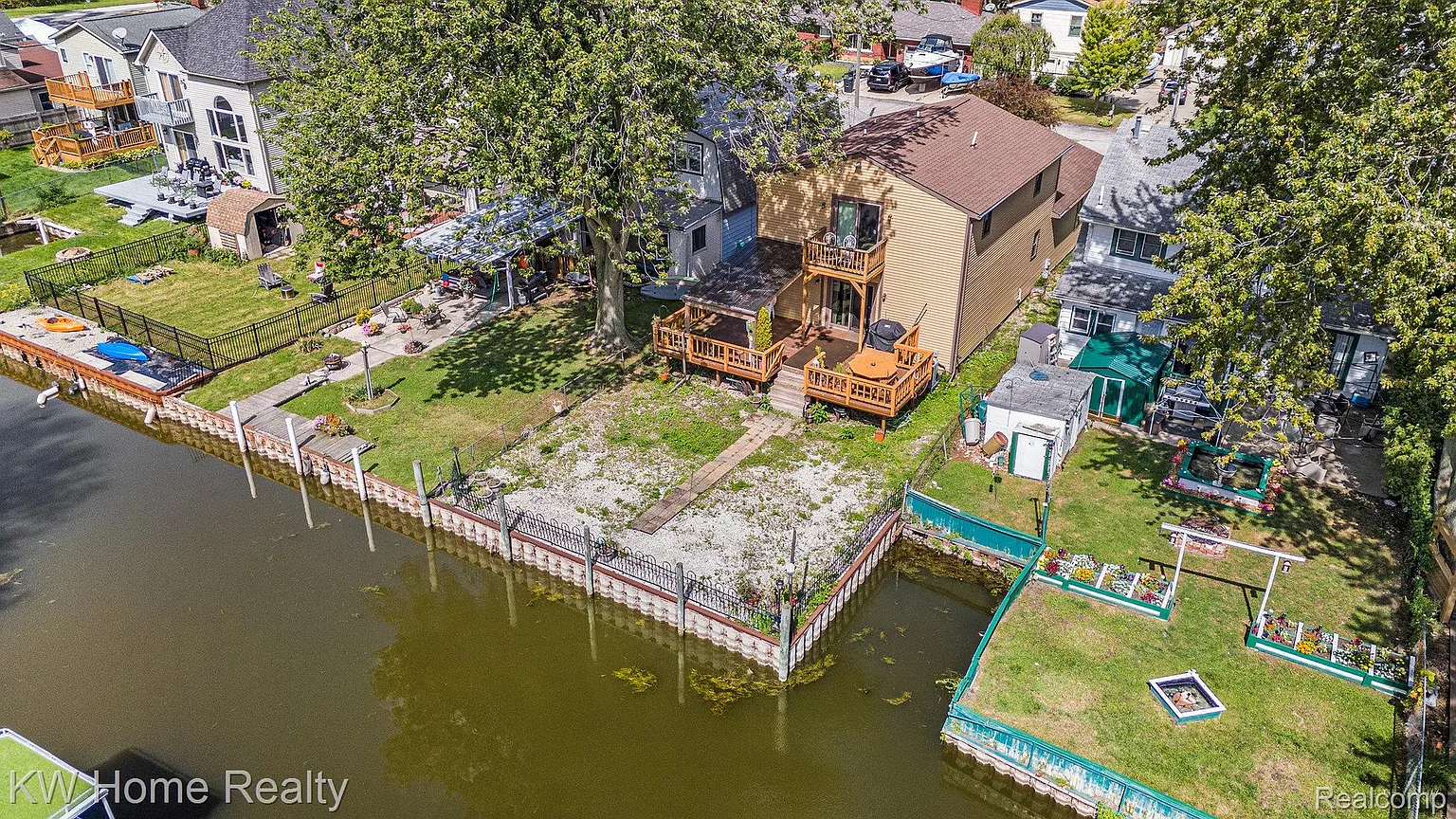 37881 Sunnybrook St photo 1