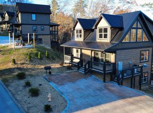 2218 Pinnacle Ridge Trl, Sevierville, TN 37876