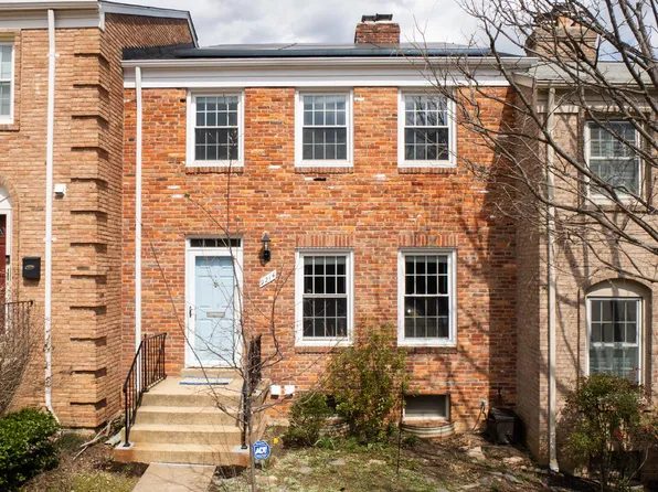 9214 Graceland Pl, Fairfax, VA 22031