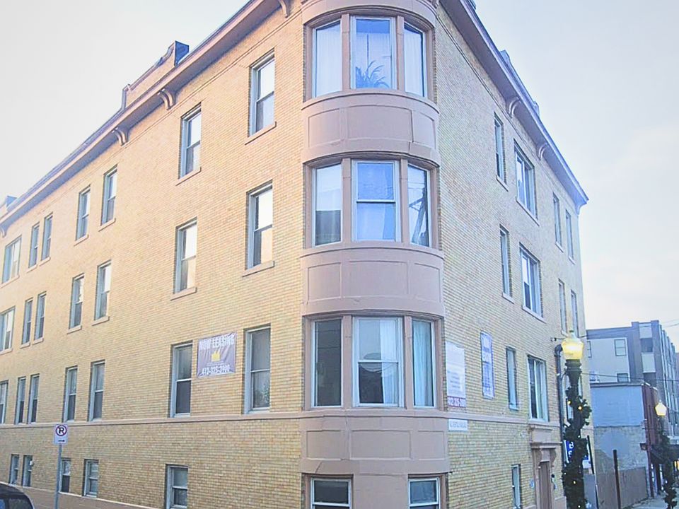 5752 Ellsworth Ave.