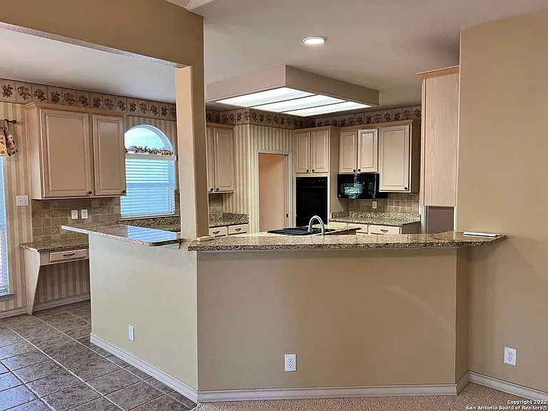 18123 Brookwood Frst — Photo 13