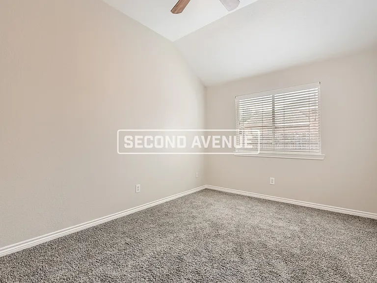 302 Charlie Way — Photo 25