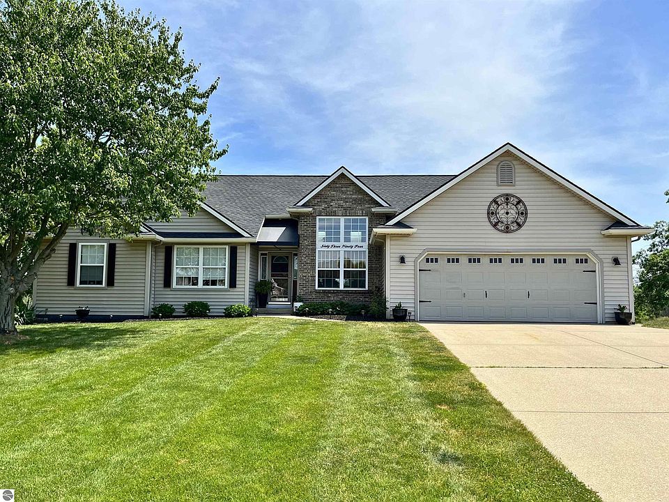 1st image of 6394 Water Clover St